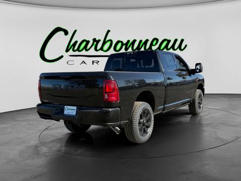 Used 2026 RAM 2500 Laramie AWD/4WD image 5