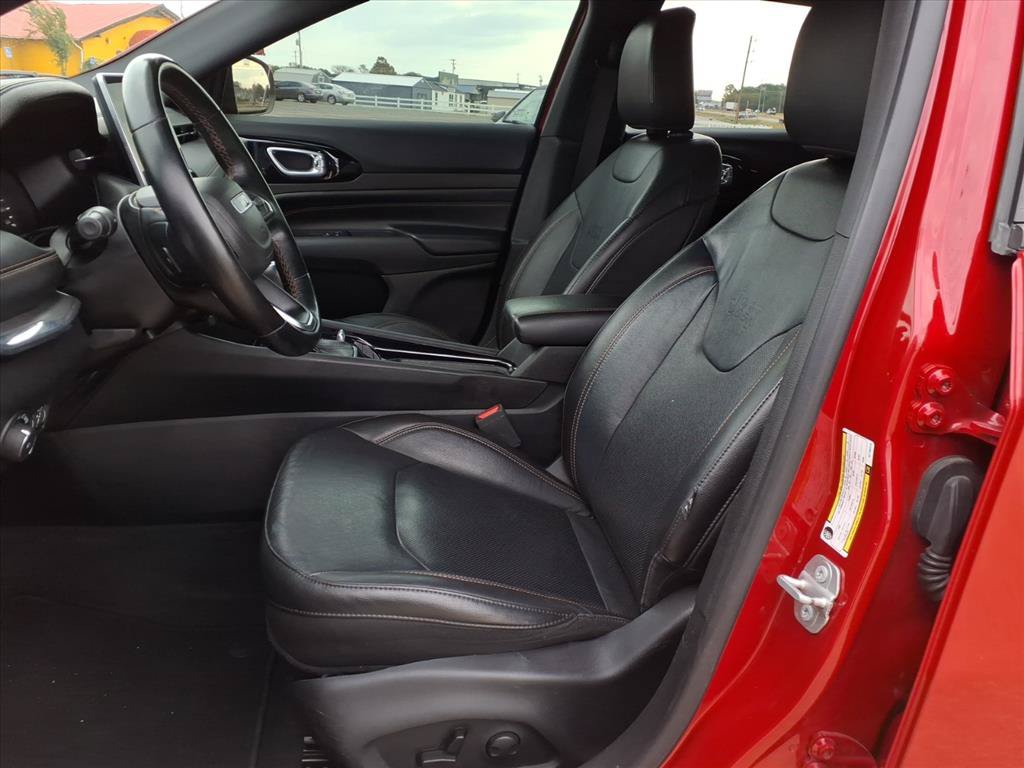 Used 2022 Jeep Compass Limited AWD/4WD image 19