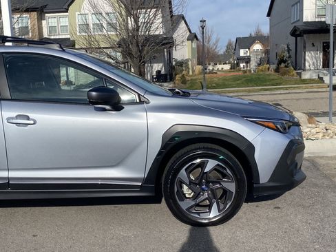 Used 2025 Subaru Crosstrek 2.5i Limited w/ Crosstrek Mirror Package image 8