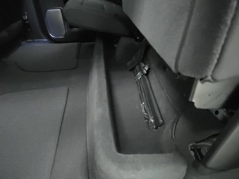 Used 2024 GMC Sierra 1500 Denali AWD/4WD image 12