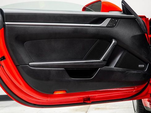 Used 2022 Porsche 911 Carrera w/ Premium Package image 45