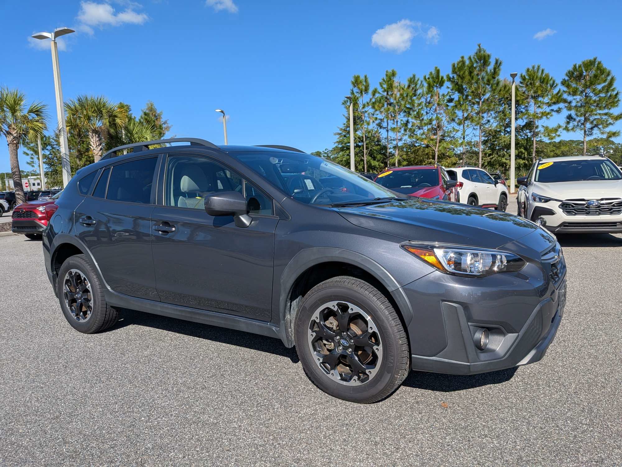 Used 2021 Subaru Crosstrek 2.0i Premium w/ Popular Package #2 AWD/4WD image 2