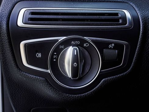 Used 2020 Mercedes-Benz C 300 Sedan image 31