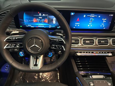 New 2026 Mercedes-Benz GLS 63 AMG 4MATIC image 14