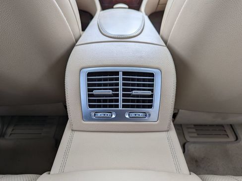 Used 2013 Mercedes-Benz CL 550 4MATIC image 41