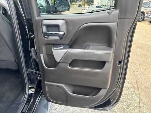 Used 2017 Chevrolet Silverado 1500 LT w/ Midnight Edition AWD/4WD image 19