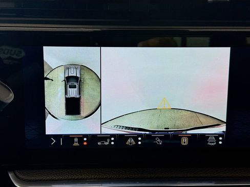 Used 2024 GMC Sierra 3500 Denali w/ Denali Reserve Package image 16