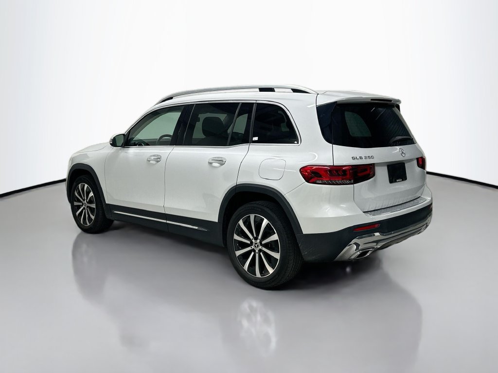 Certified 2023 Mercedes-Benz GLB 250 image 3
