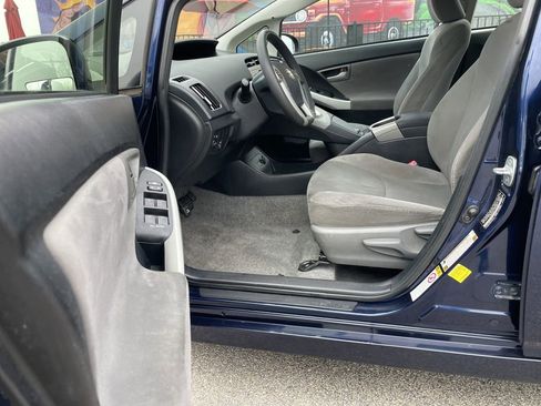 Used 2012 Toyota Prius Two image 13