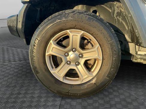 Used 2020 Jeep Wrangler Sport image 14