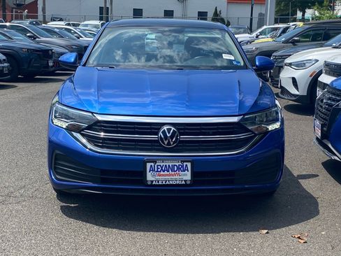 Used 2022 Volkswagen Jetta SE FWD image 6
