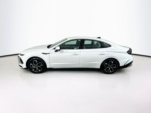 Used 2025 Hyundai Sonata SEL FWD image 4