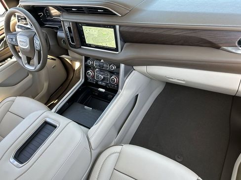 Used 2024 GMC Yukon XL Denali w/ Max Trailering Package image 30