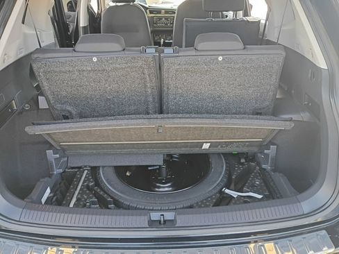 Used 2020 Volkswagen Tiguan S FWD image 36