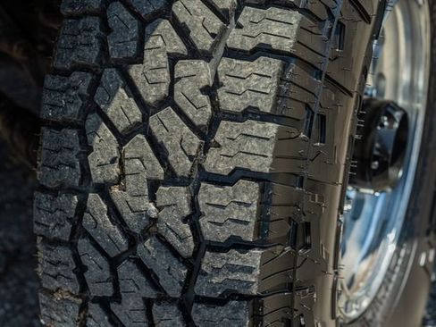 Used 2014 RAM 2500 Laramie w/ Convenience Group image 16