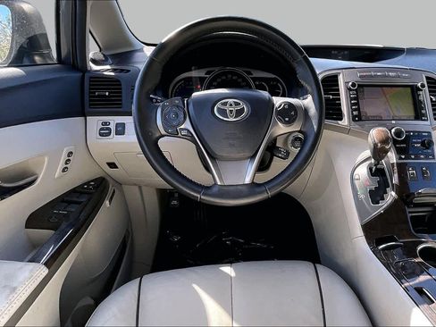 Used 2013 Toyota Venza Limited w/ Tow Prep Pkg AWD/4WD image 5