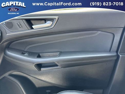 Certified 2024 Ford Edge Titanium image 27
