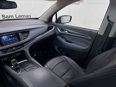 Used 2019 Buick Enclave Essence image 25