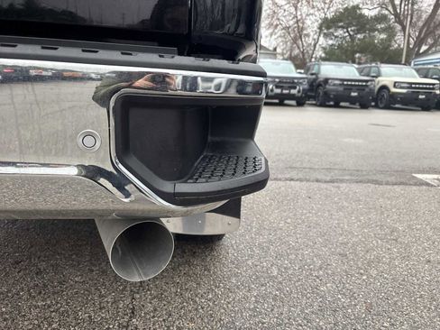 Used 2025 Chevrolet Silverado 3500 LTZ w/ LTZ Premium Package image 11