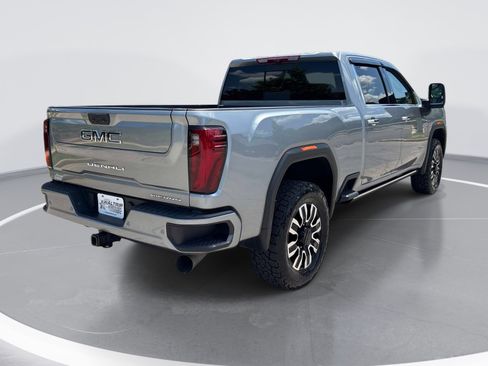 Used 2025 GMC Sierra 2500 Denali Ultimate AWD/4WD image 8