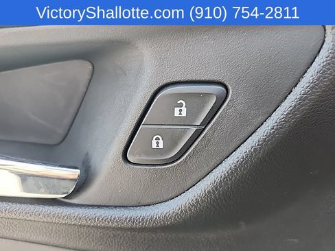 Used 2026 Chevrolet Trax ACTIV w/ Sunroof Package FWD image 21