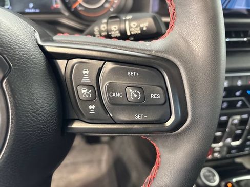 Used 2024 Jeep Wrangler Unlimited Rubicon w/ Technology Group AWD/4WD image 10