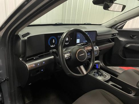 Used 2025 Hyundai Kona SEL AWD/4WD image 35