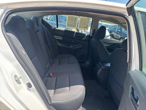 Used 2025 Nissan Altima 2.5 SV FWD image 25