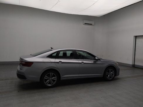 Used 2024 Volkswagen Jetta SE image 10