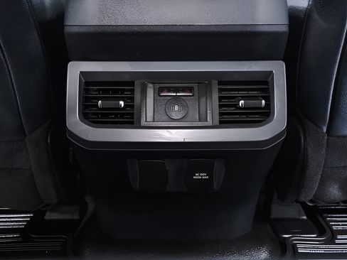 Used 2024 Ford F250 Lariat w/ Lariat Ultimate Package AWD/4WD image 35