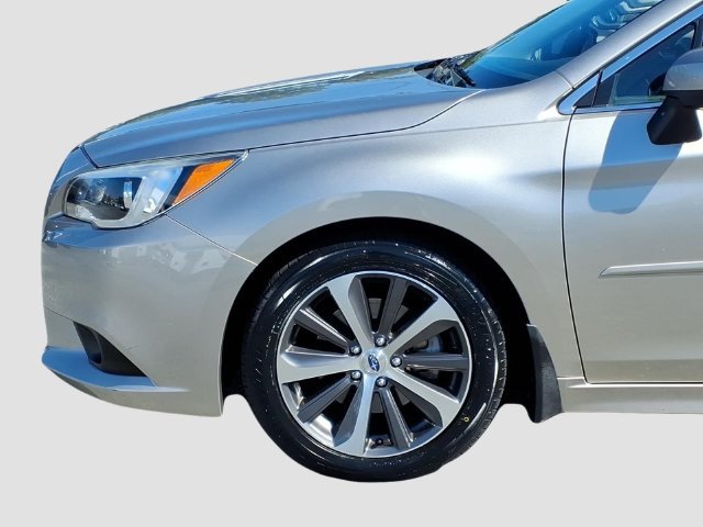 Used 2015 Subaru Legacy 3.6R Limited AWD/4WD image 9