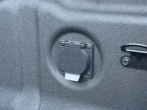 New 2026 Nissan Frontier SV image 15