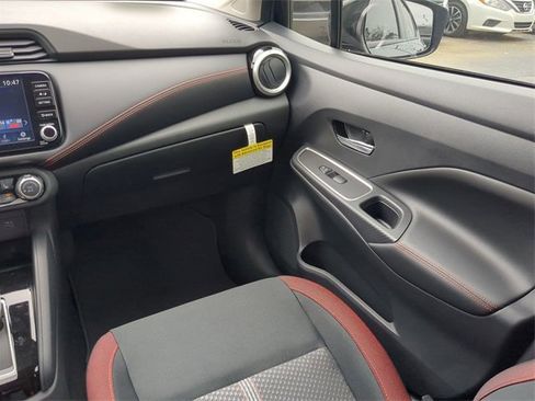 New 2025 Nissan Versa SR image 15