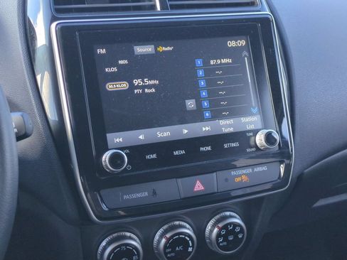 Used 2025 Mitsubishi Outlander Sport SE AWD/4WD image 18