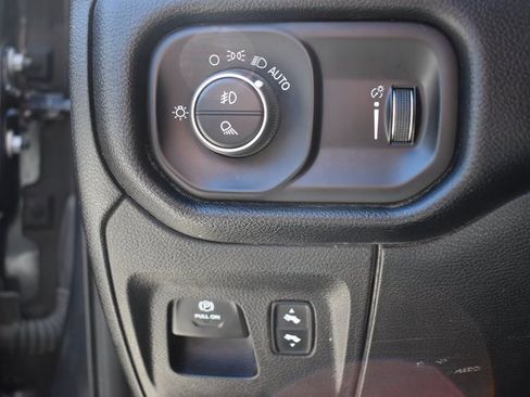 Used 2020 RAM 1500 Big Horn image 24