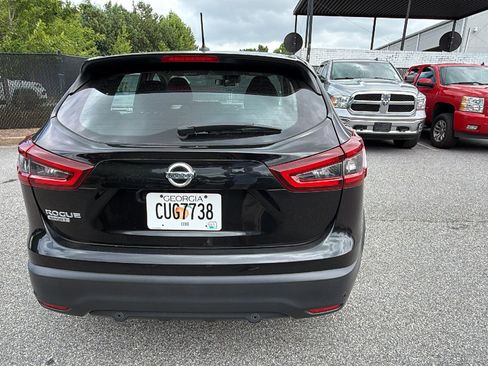 Used 2020 Nissan Rogue Sport S FWD image 9