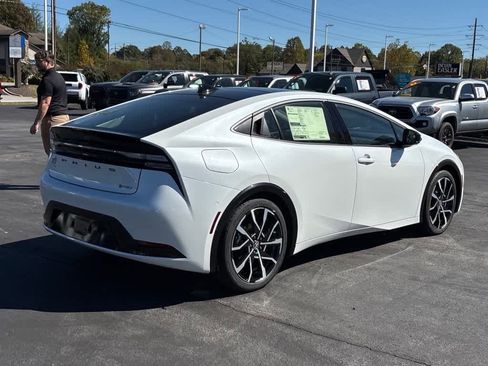 New 2026 Toyota Prius Plug-In Hybrid image 3