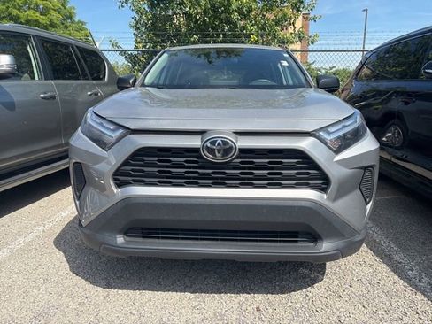 Used 2023 Toyota RAV4 LE FWD image 10