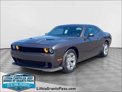 Used 2016 Dodge Challenger SXT