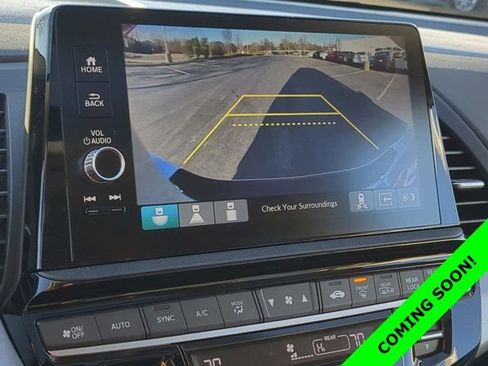 Used 2025 Honda Odyssey Touring image 13