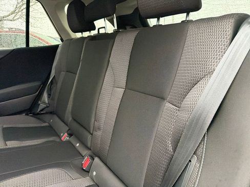 Used 2023 Subaru Outback Premium image 27