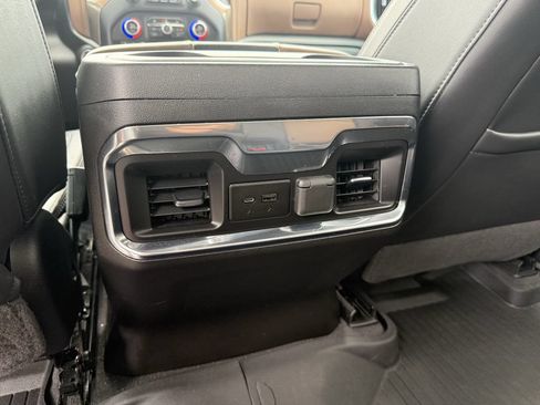 Used 2022 Chevrolet Silverado 2500 High Country w/ Safety Package II AWD/4WD image 25