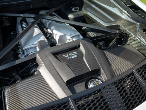 Certified 2023 Audi R8 V10 performance AWD/4WD image 32