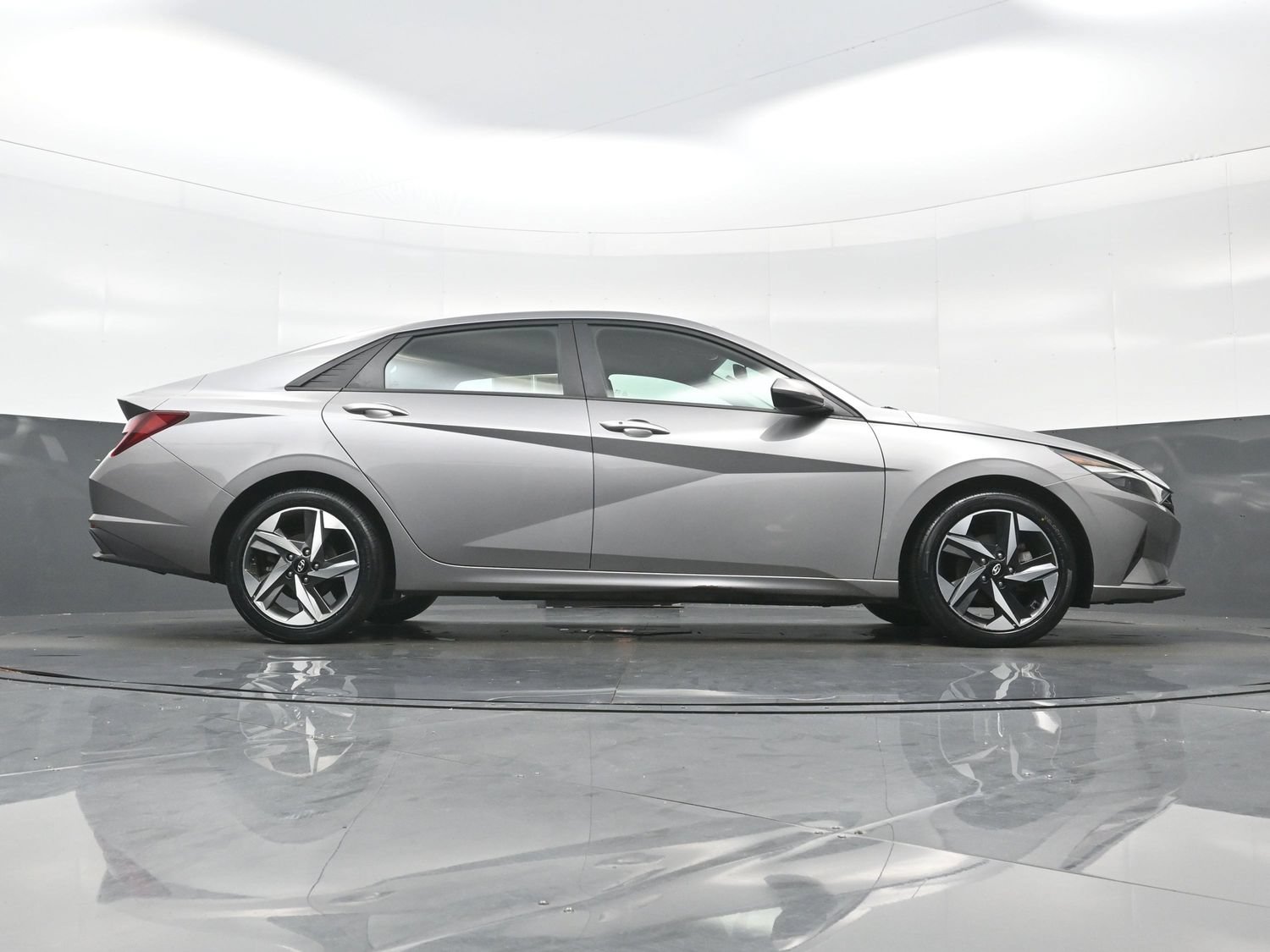 Certified 2023 Hyundai Elantra SEL w/ Convenience Package FWD image 30