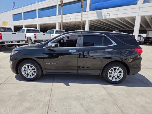 Used 2021 Chevrolet Equinox LT AWD/4WD image 3