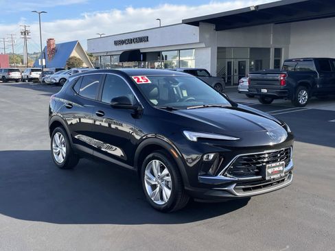 Used 2025 Buick Encore GX Preferred w/ Comfort Package image 3