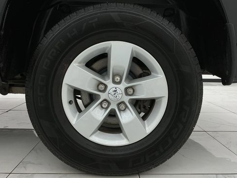 Used 2018 RAM 1500 Express AWD/4WD image 50