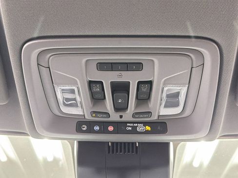 Used 2025 GMC Sierra 3500 Denali w/ Denali Reserve Package image 44