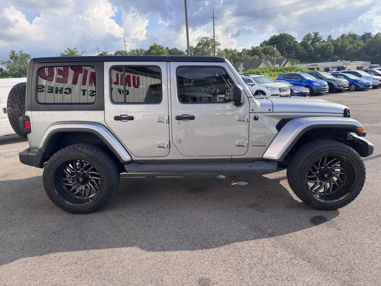 Used 2020 Jeep Wrangler Unlimited Sahara AWD/4WD image 5