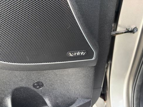 Used 2016 Kia Sorento SX image 14